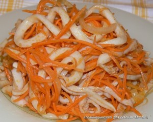 салатик с кальмарами
