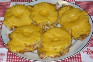 Курочка с ананасом