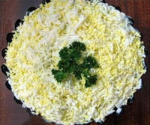 Салат слоеный с грибами