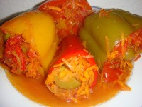 Перец фаршированный овощами